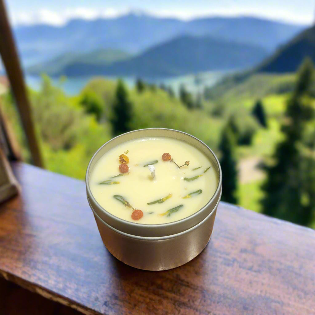 Honeysuckle & Jasmine - 8 oz Candle Gift Tin