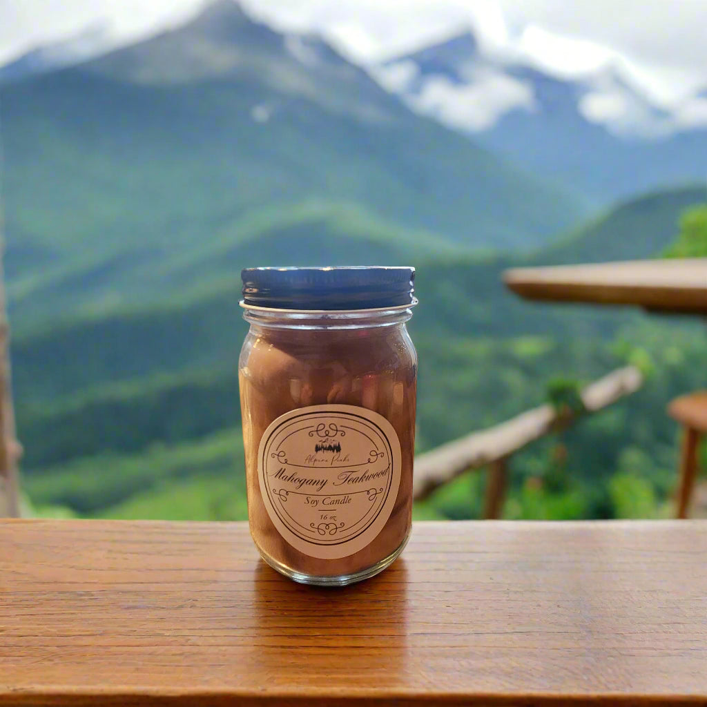 Mahogany Teakwood Swirl Candle - 16 oz