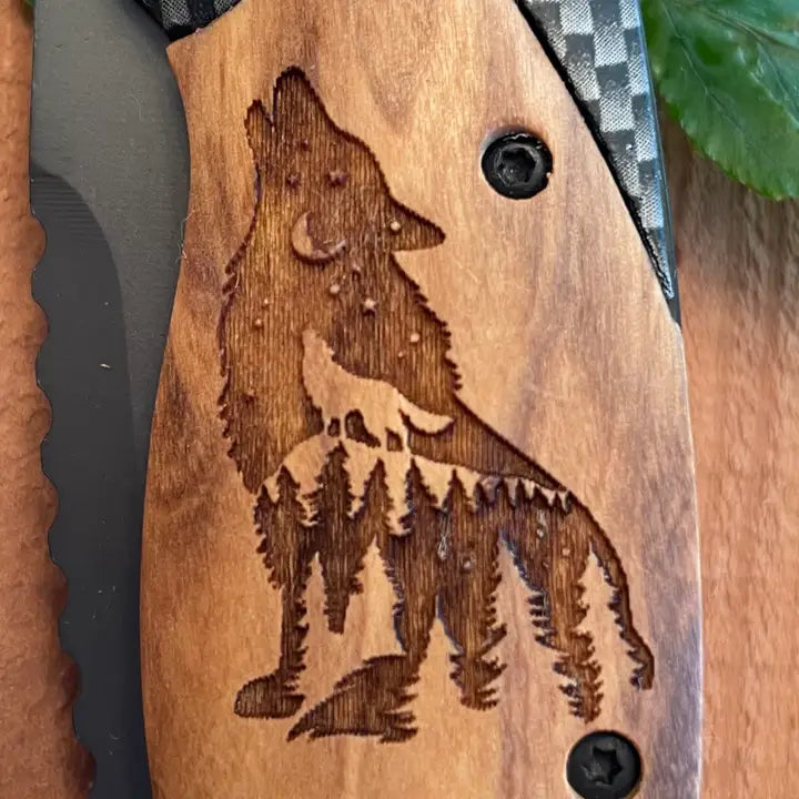 Sitting Wolf Knife