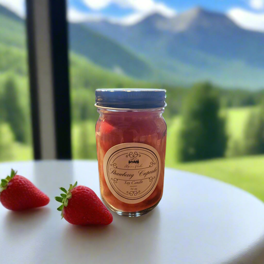 Strawberry Cupcake Swirl Candle - 16 oz