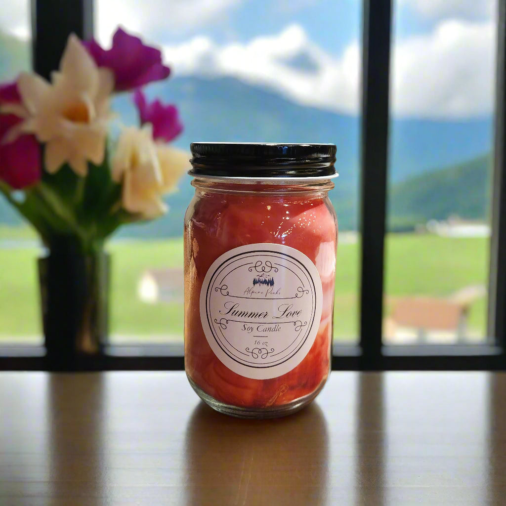 Summer Love Swirl Candle - 16 oz