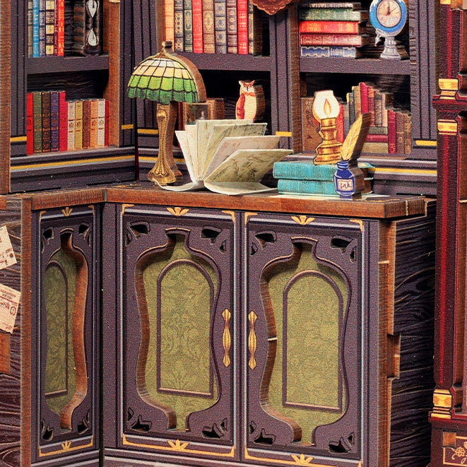 The Owl Bookstore - DIY Book Nook Kit