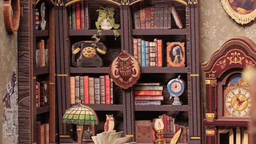 The Owl Bookstore - DIY Book Nook Kit