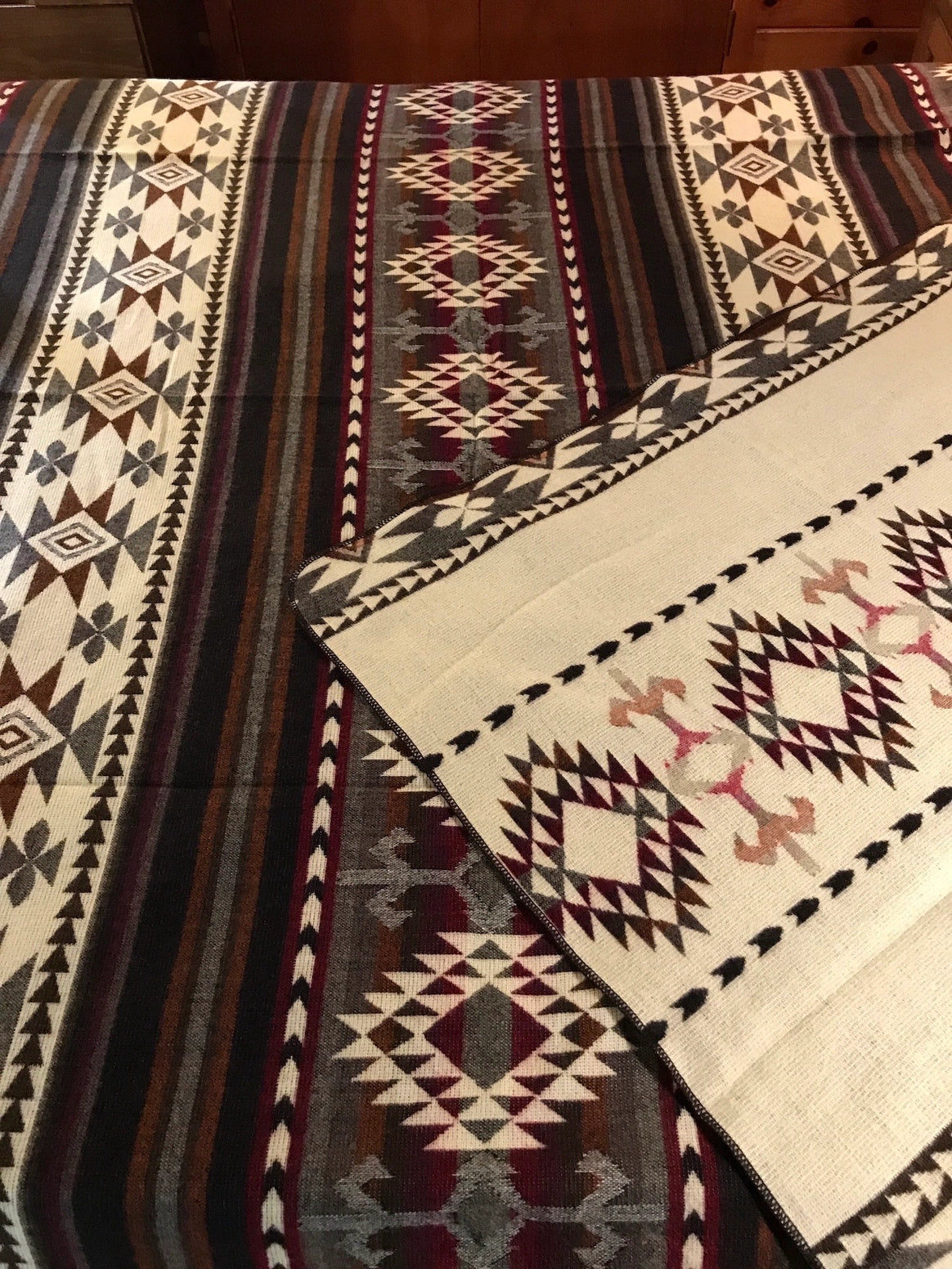 Alpaca Wool Blanket - Southwestern Brown & Cream Blanket (Queen Size)