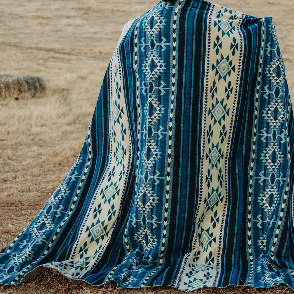 Alpaca Wool Blanket - Turquoise and Cream Western (Queen size)